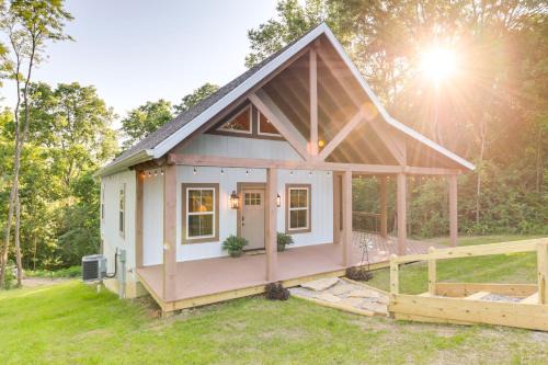 Serene Kentucky Cabin with Fireplace and Fire Pit!