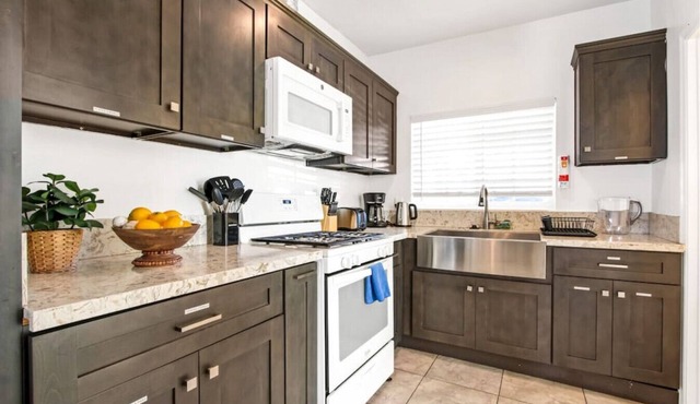 Serene La Puente Retreat: 2-Bedroom Sanctuary with Backyard Grill and High-Speed Internet