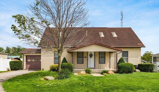 Serene Lake House at Indian Lake!