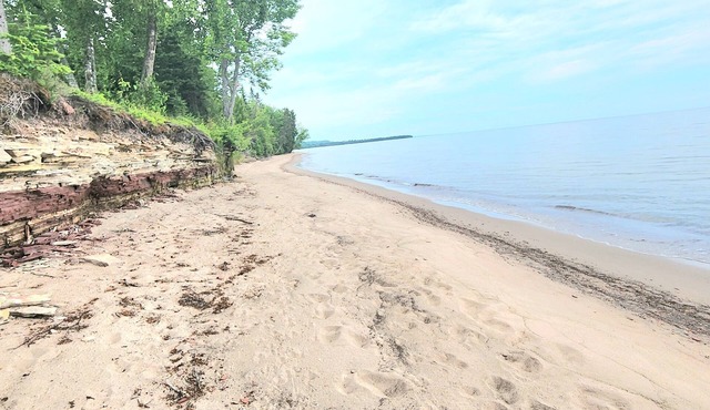 Serene Lake Superior Escape Beachfront Getaway or Snowy Ski Retreat