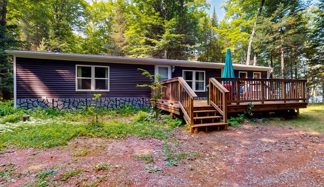 Serene Lakefront Home w/dock, gas grill, fire pit, WIFI, on ATV trail