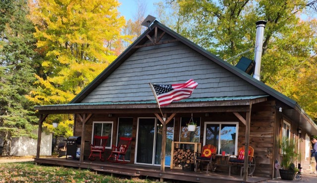 Serene Lakeside Hideaway on ATV/Snowmobile Trails