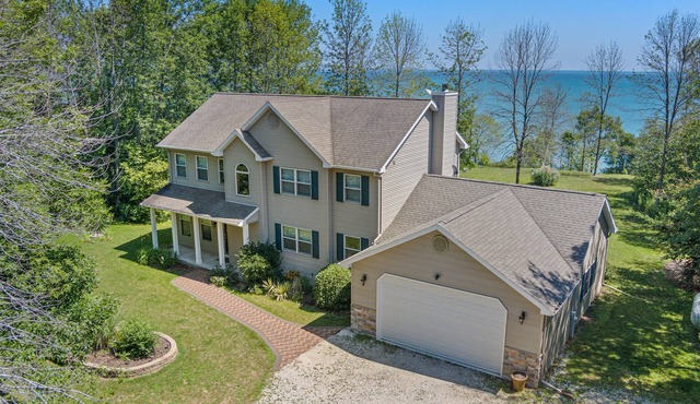 Serene Lakeview Retreat on Lake Michigan - Minutes to Whistling Straights