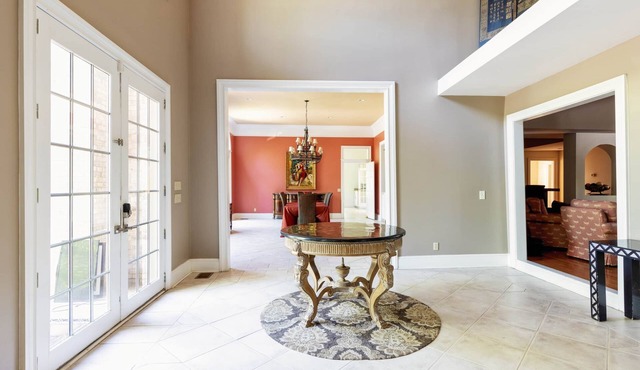 Serene Large 5bd/5.5ba Estate in Brentwood