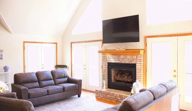 Serene, Luxurious Riverside Home w/Dock!