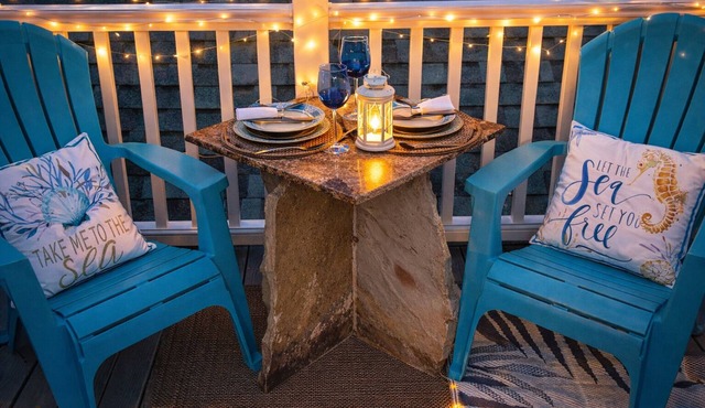 Serene Luxury Beach Suite Private Deck & Gardens