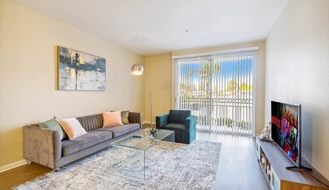 Serene Marina Del Rey Retreat,Free Parking,Pool