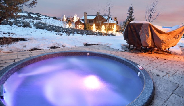 Serene Mountain Luxury in Tuhaye with Private Hot Tub and Mountain Views