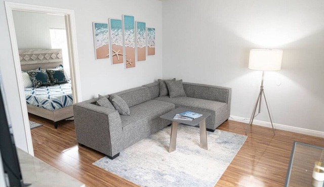 SERENE OASIS: BEAUTIFUL 1BR HOUSE in GLENDALE w/PRIVATE PATIO & PARKING p5
