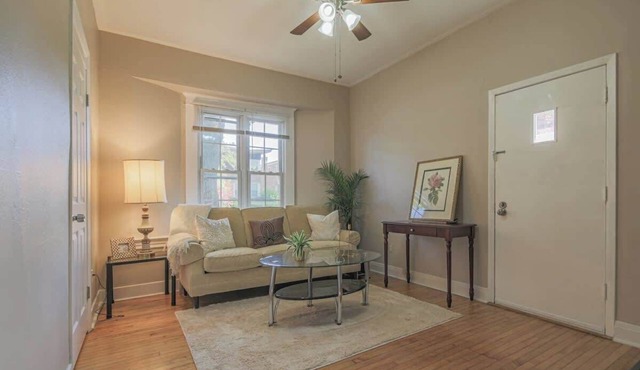 Serene One-Bedroom Retreat in Forest Park