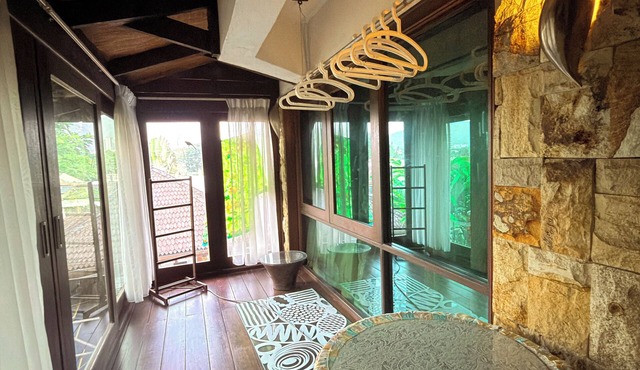 Serene Palm Heritage Tropical Villa