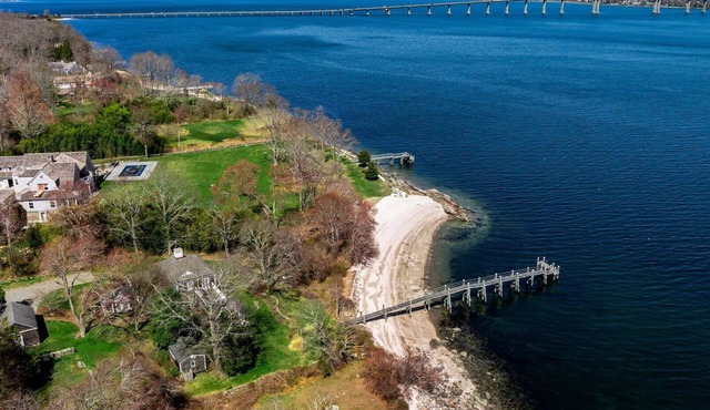 Serene&peaceful oceanfront escape-private dock, small private beach-a true charming NE luxury