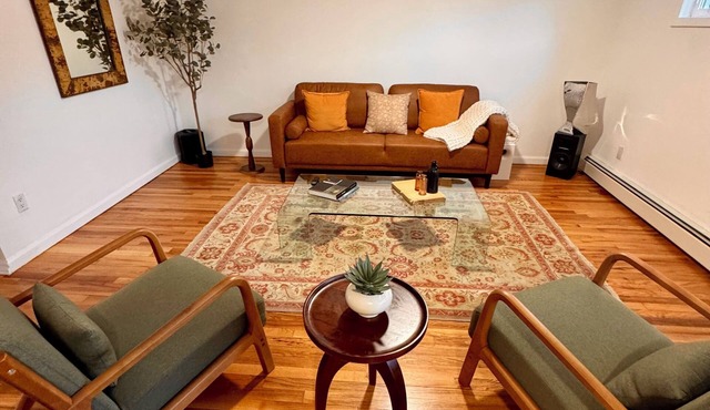 Serene Pond side Retreat Getaway at Bear Mountain NY