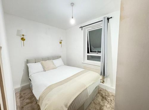 Serene River View 2bed near Canary Wharf O2 Excel