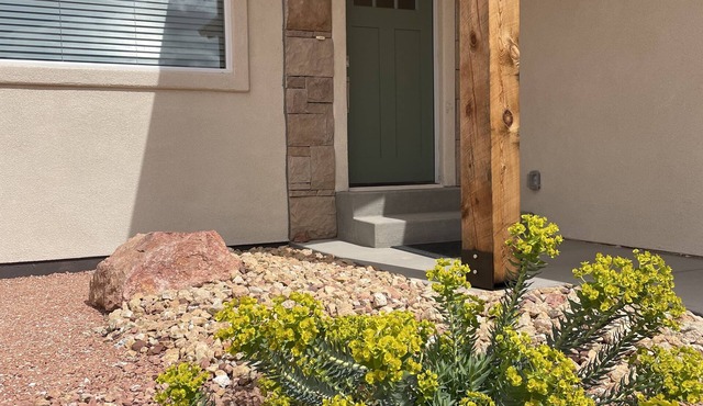 Serene Sanctuary - close to Lake Powell!