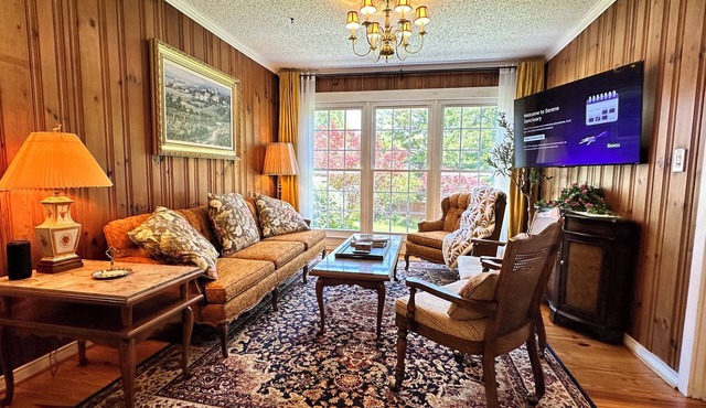 Serene Sanctuary - Pet-Friendly