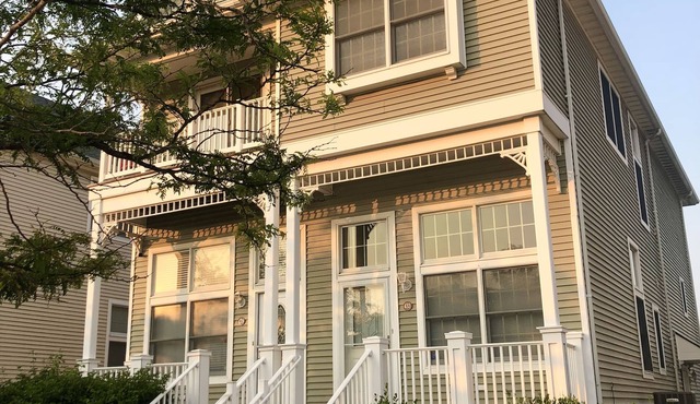 Serene Seaside Home just one block from the Water