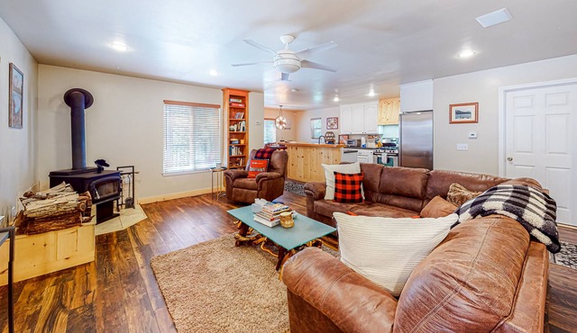 Serene & secluded retreat with wood stove, mountain views, & spacious deck