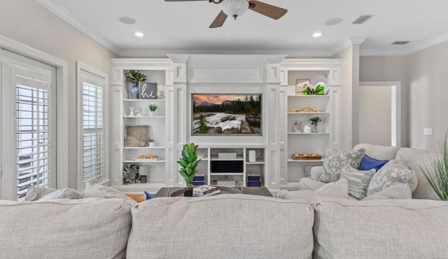 Serene Smart Home, Big Backyard, Family and Friends