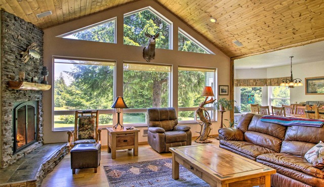 Serene South Bend Family Escape; Dogs Welcome