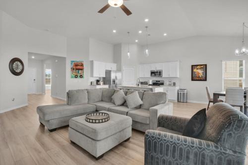 Serene Stay in Savannah Residential Heaven