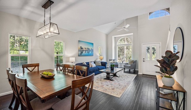 Serene, Stylish, and Spacious 3BD 2BA House Near Wineries