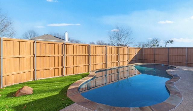Serene Suburbia Getaway in Wylie