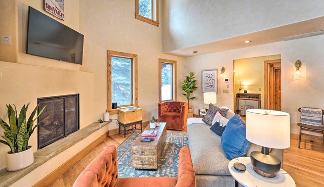 Serene Sun Valley Home w/Hot Tub & Mtn Views