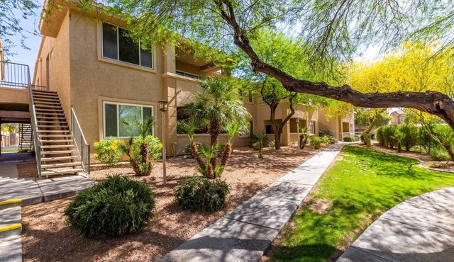 Serene Two Bedroom Two Bath Phoenix Condo