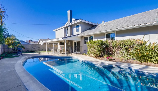 Serene Upgraded Home: Pool w/Gate, Game Room