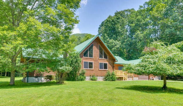 Serene Valley Bend Cabin Rental 7 Private Acres!
