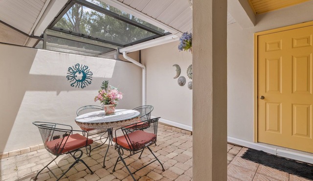 Serene Venice Villa- 15 Minutes to the Beach