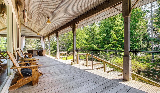 Serene Washington Island Getaway w/Private Beach!