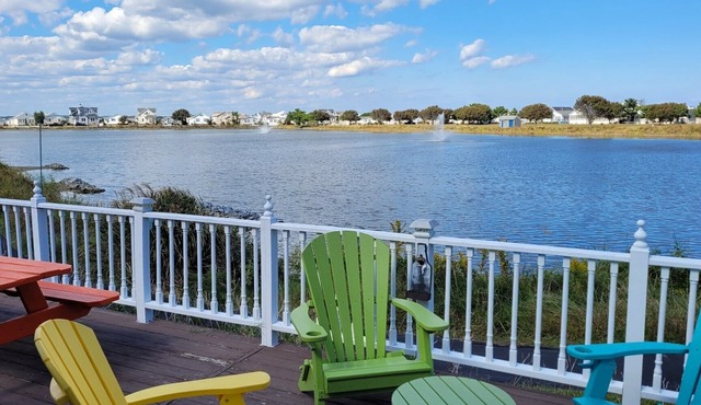 SERENE WATER VIEWS-Relaxing family beach house