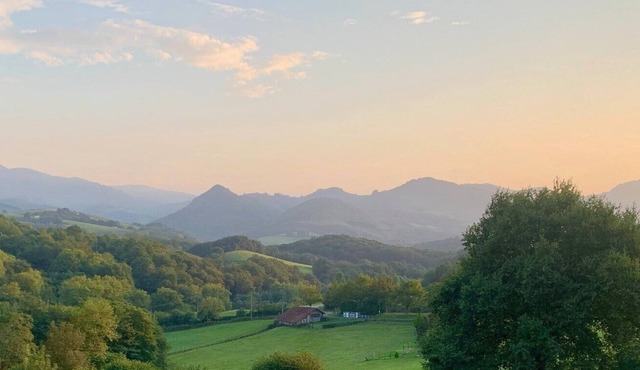 SERENITE BASQUE - Gîtes & Spa Privatif - Mountain view
