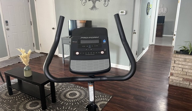 Serenity 2, Updated, Clean Home, Ifit Bike,WiFi, Fenced yard, near Yellow Spring