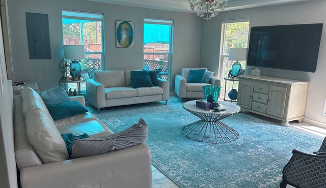 Serenity :3-bedroom bungalow in phenomenal Flower Mound with Wi Fi, AC, Parking