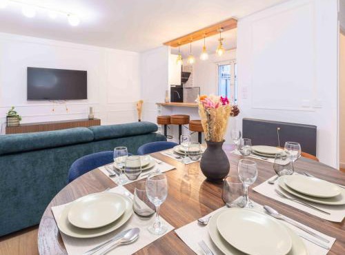 SERENITY - 3 mins from Disney, Free Parking, Self-Checking with fully equiped gym