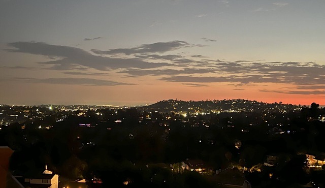 Serenity - Amazing Views & Modern Charm, 1 bedrm, 1 bath, 2 beds, kitchen, deck