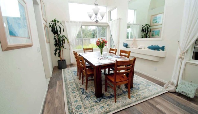 Serenity at Natural Bridges - 5 min Walk to Beach