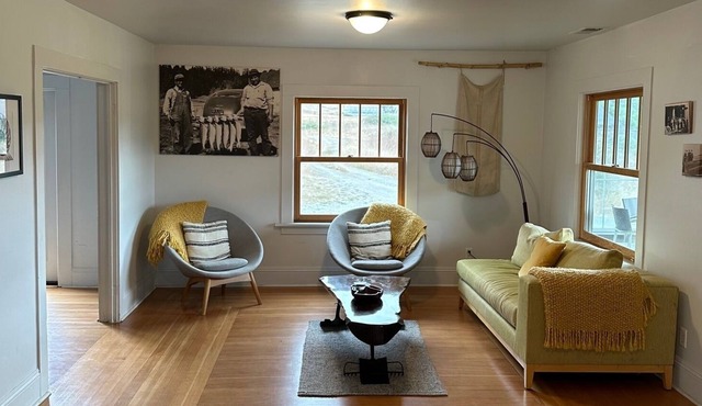 Serenity Awaits: Fortuna's Eel River Valley Farmhouse Retreat, Pet Friendly.