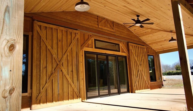 Serenity Barn, cozy barn-dominium with a great locatoin