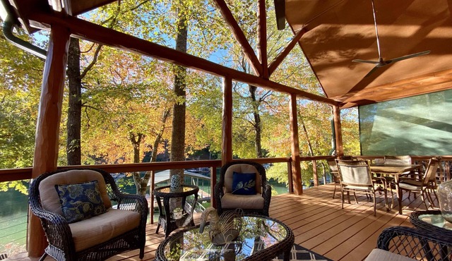 Serenity Bay, Keowee Lakefront Cabin, Covered Dock, Kayaks, Clean, Near Clemson