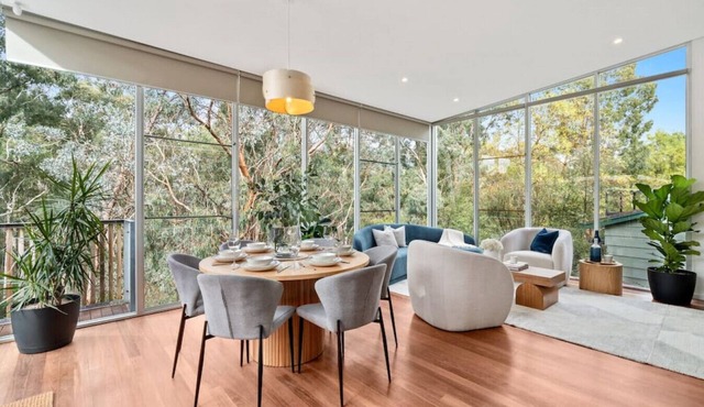 Serenity by the Creek - Luxury Retreat