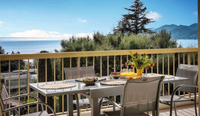 Serenity by the Sea- 180 Degrees Sea View and Pool