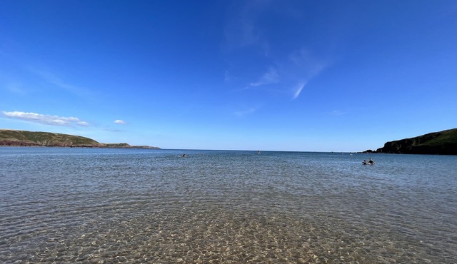 SERENITY BY THE SEA, family friendly in Lamphey