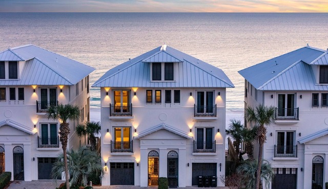 🌊 Serenity by the Sea | Beach Front | FREE Pool Heating | Elevator | Free Excursions