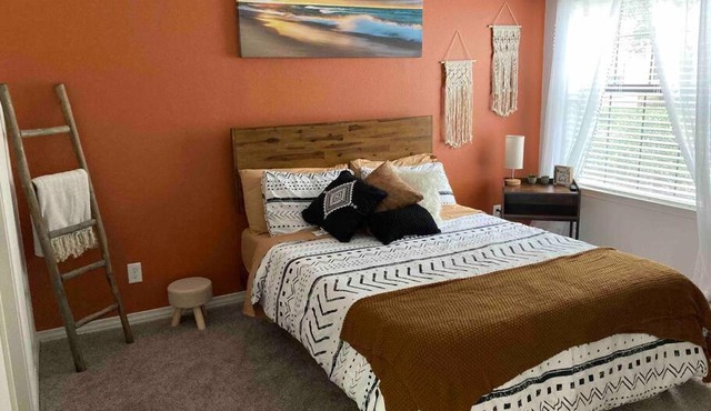 Serenity, Central Longterm Discount Free Parking