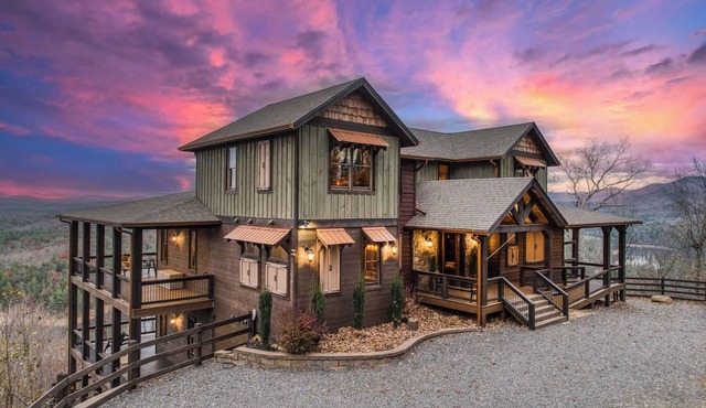Serenity Cove - Amazing views, game room, private