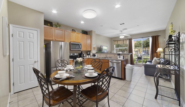 Serenity - Family & Pet Friendly, 10 Minutes to Disney & Attractions